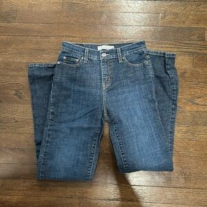 Levi’s Perfectly Slimming Boot Cut 512 Jeans, size 4, LIKE NEW